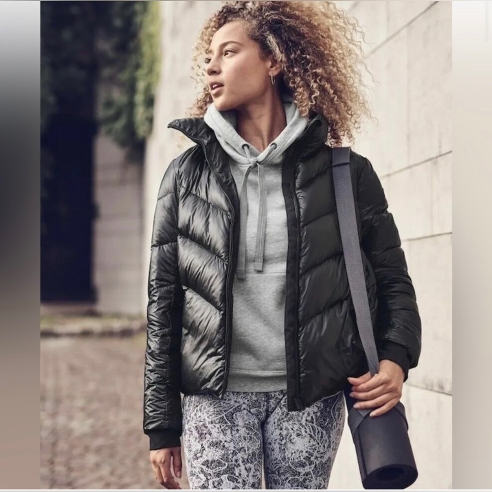 Athleta Lofty Down Puffer Jacket in Black * See description* - Picture 3 of 10